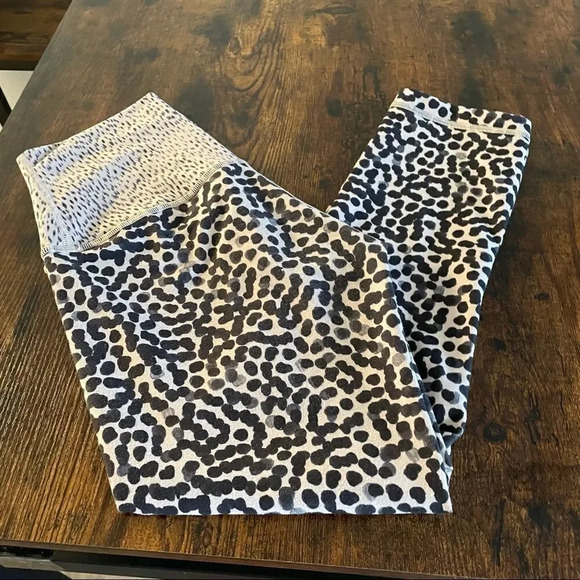 Lululemon athletica Cheetah/leopard print leggings - Picture 9 of 10